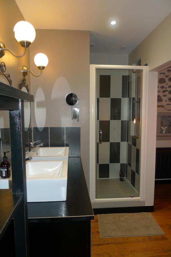 Les Terres D'Aramis: Maison D'Hotes A Aramits Luaran gambar