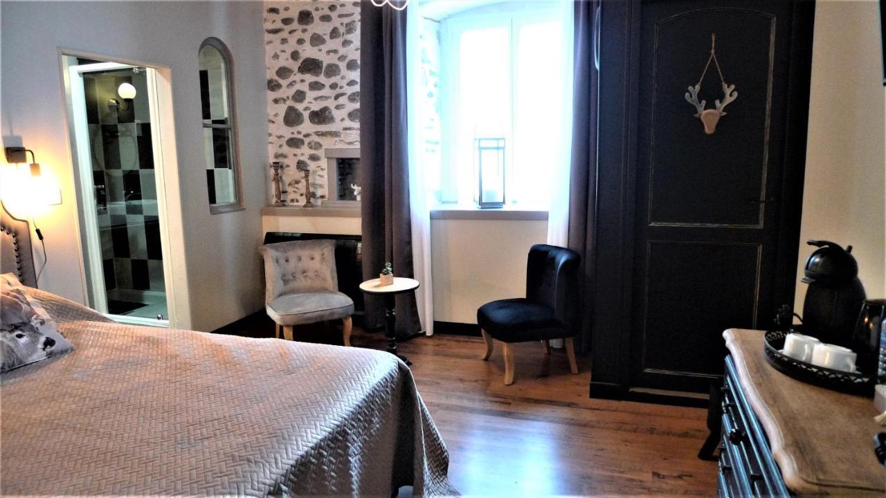 Les Terres D'Aramis: Maison D'Hotes A Aramits Luaran gambar