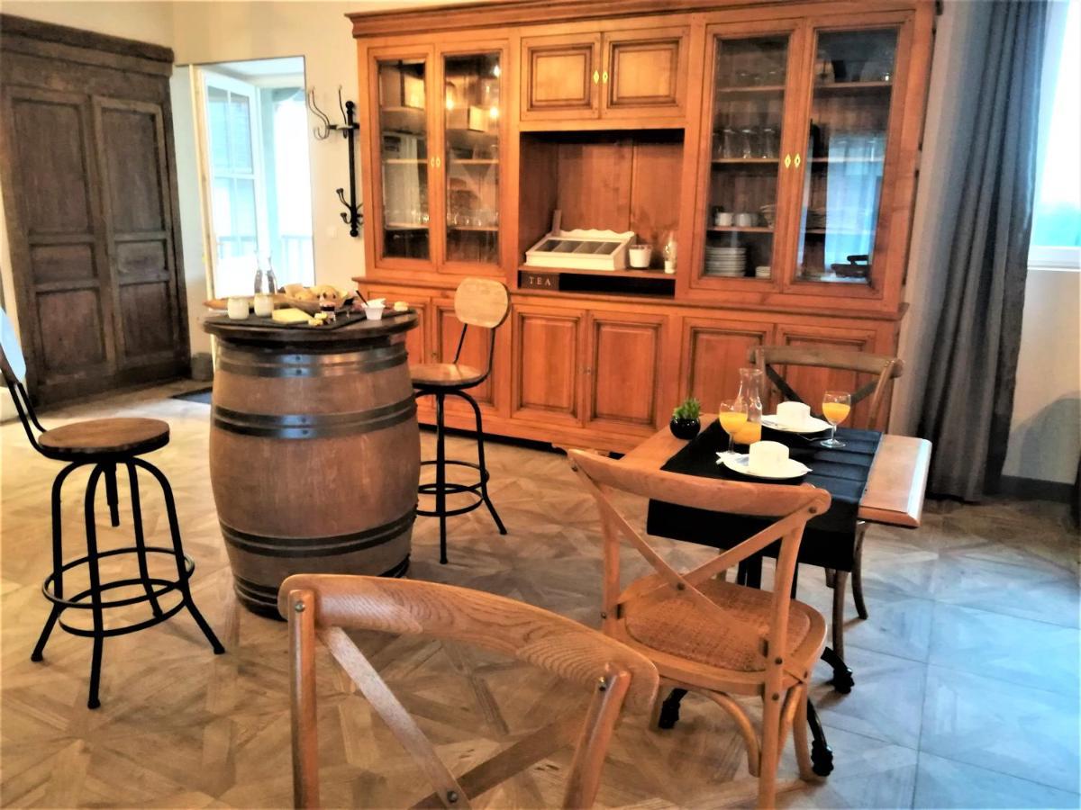 Les Terres D'Aramis: Maison D'Hotes A Aramits Luaran gambar