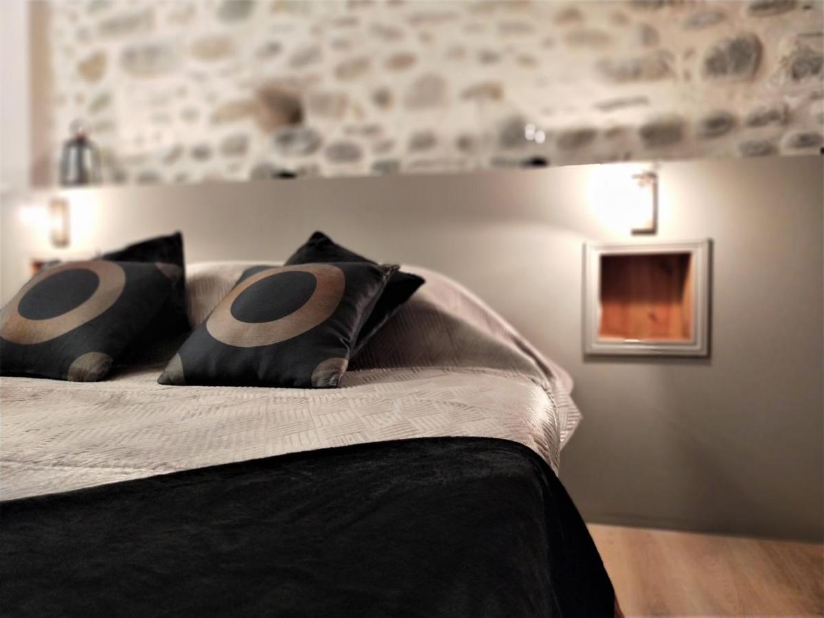 Les Terres D'Aramis: Maison D'Hotes A Aramits Luaran gambar